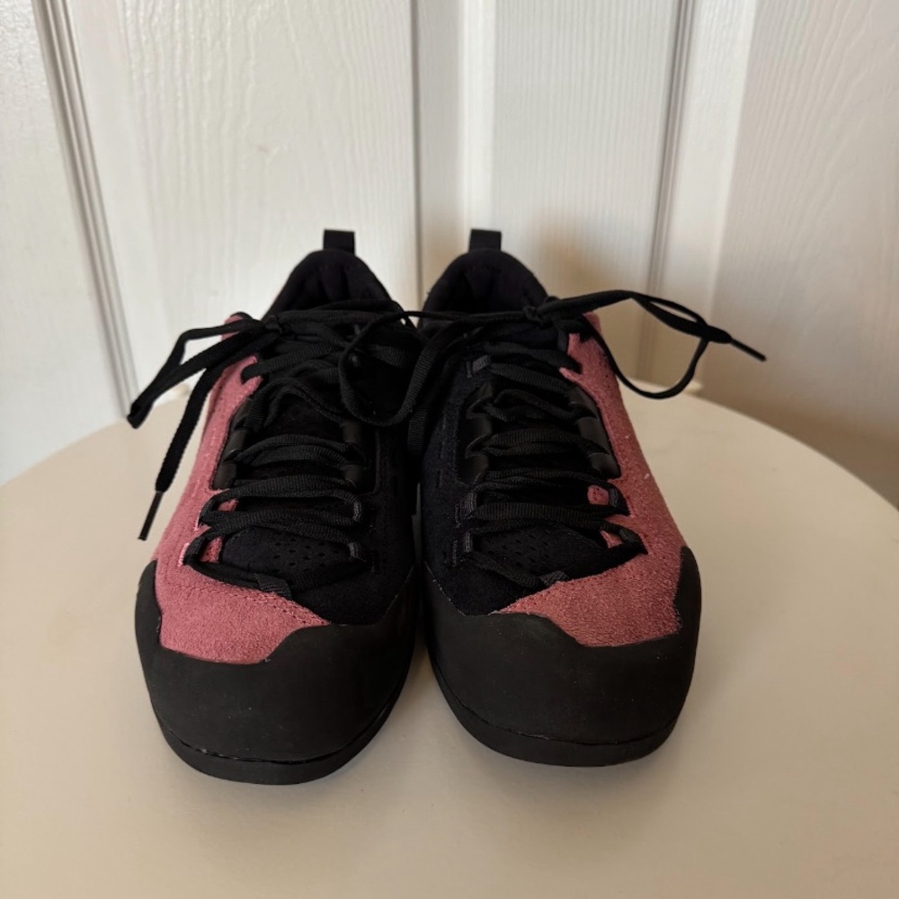 Black Diamond Women’s Pink and Black Technical Approach Shoes size 8 - Picture 6 of 9